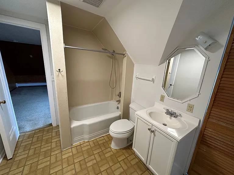 Neil Ave 839-843 CR — Photo 11