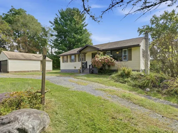 9 Broad St, Broadalbin, NY 12025