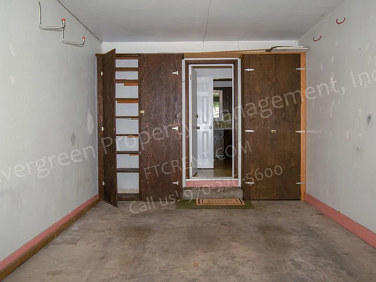 S-04 — Photo 7