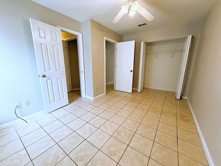 2708 Tess Cir — Photo 9