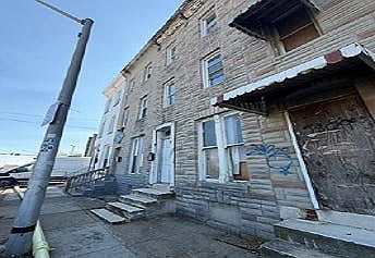 3rd image of 1807 W Mulberry St