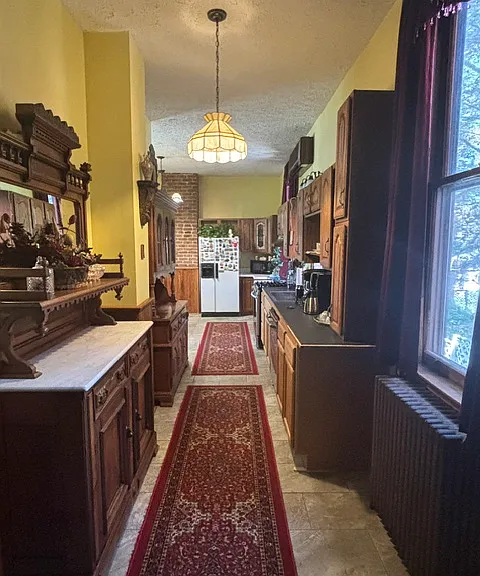 209 Madison St — Photo 6