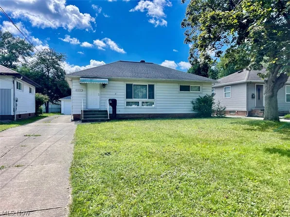 6807 Middlebrook Blvd, Middleburg Heights, OH 44130
