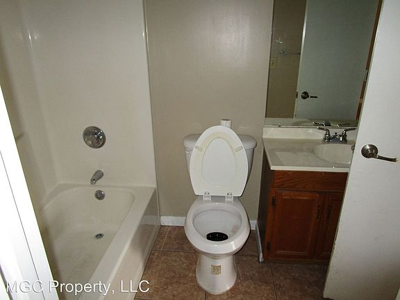 4th image of 1825 Todd Dr