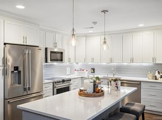 606 Sara Cir, Port Jefferson Station, NY 11776