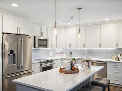 606 Sara Circle, Port Jefferson Station, NY, 11776
