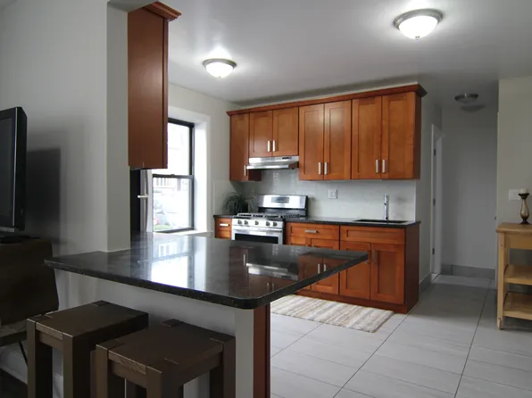 20-38 31st Street image 1 of 10