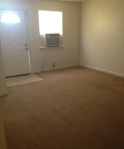 839 Iowa Ave #2 — Photo 1