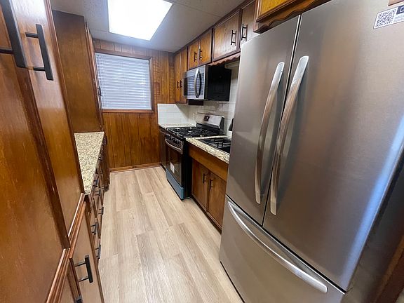4th image of 3306 Erwin Ave #A