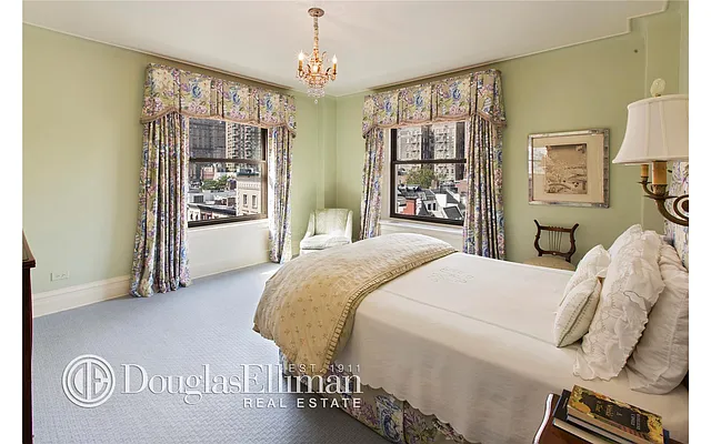 Sold by Douglas Elliman | media 15