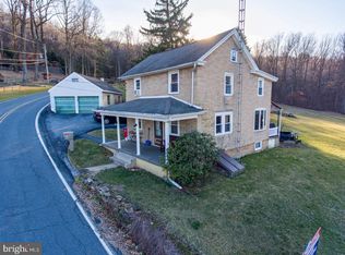 950 Hill Rd, Wernersville, PA 19565