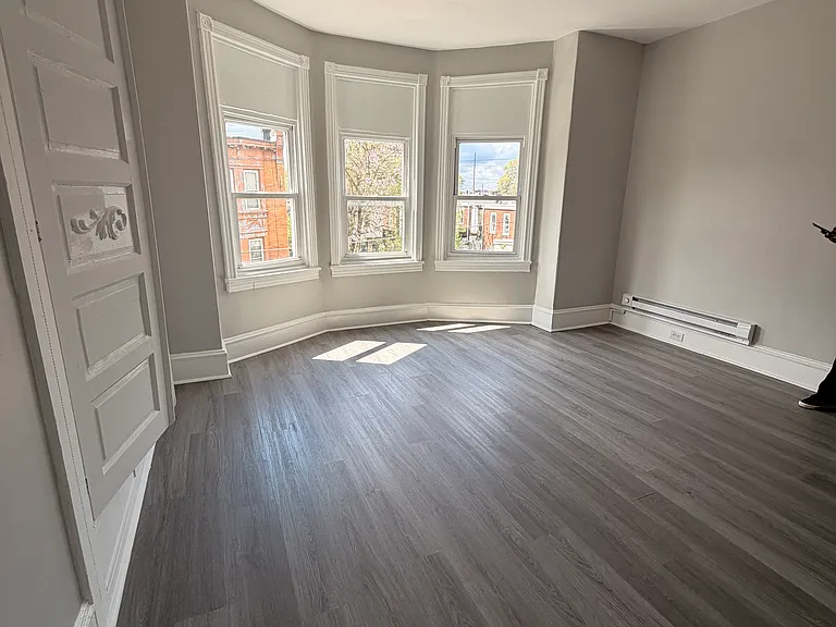 1317 W Jerome St #2 — Photo 7