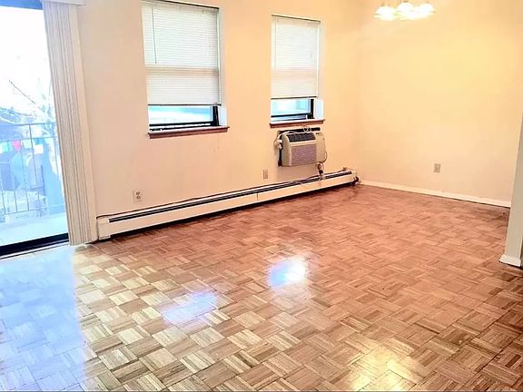4th image of 25-12 36th St #1