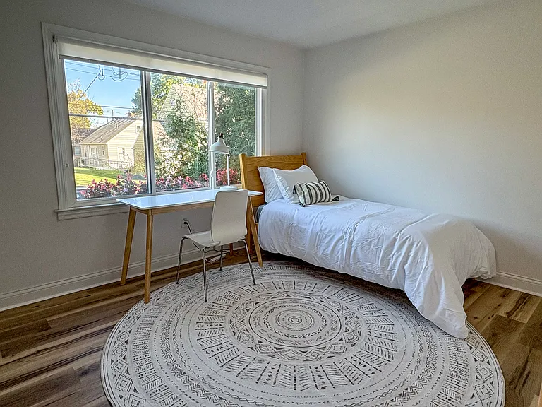3335 N Sterling Way — Photo 9