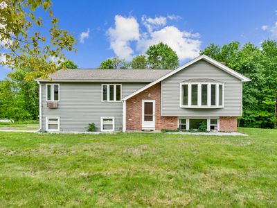 18 Hillcrest Drive, Somers, CT, 06071