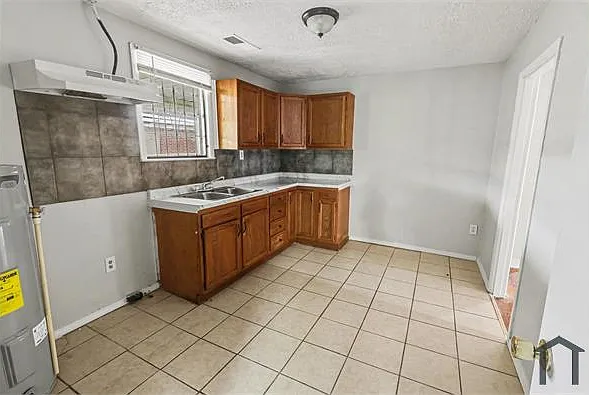 6025 Ivy St — Photo 7