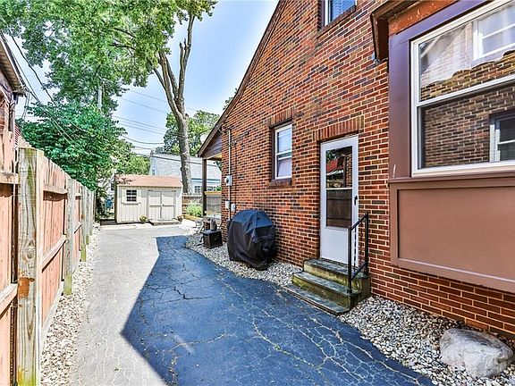 3rd image of 14616 Birchwood Ave