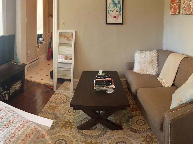 1525 Spruce St #4F — Photo 3