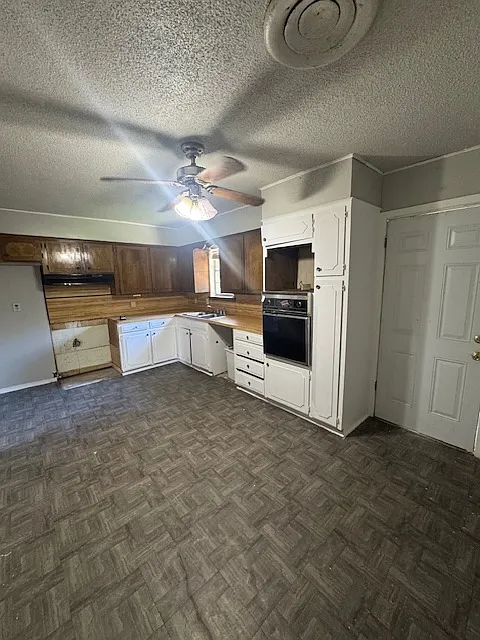 3 bed, 1080 sqft, $700 — Photo 2