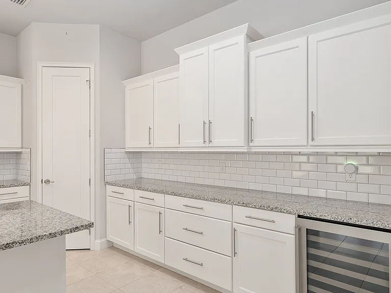11890 SW 33rd Ln — Photo 12