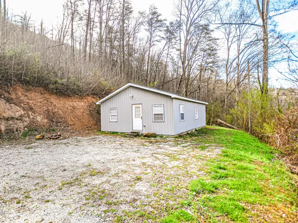 635 Briceville Hwy, Rocky Top, TN 37769