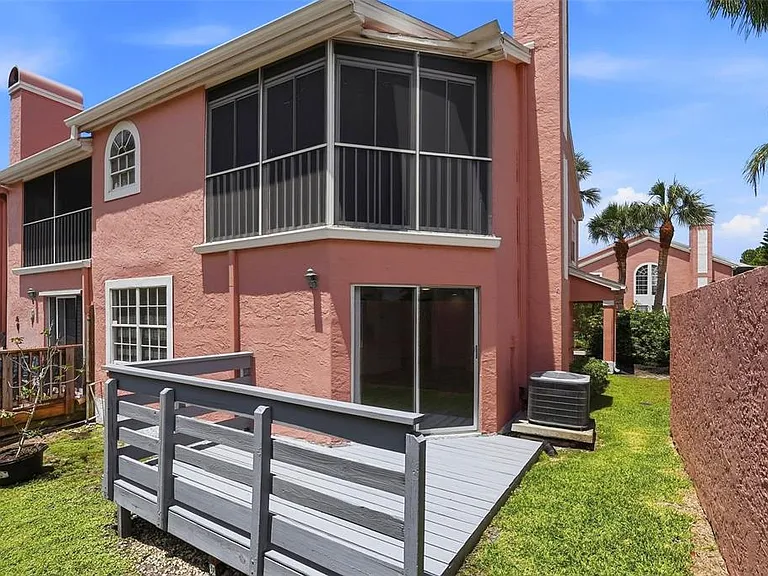 14510 Alejo Ct — Photo 32