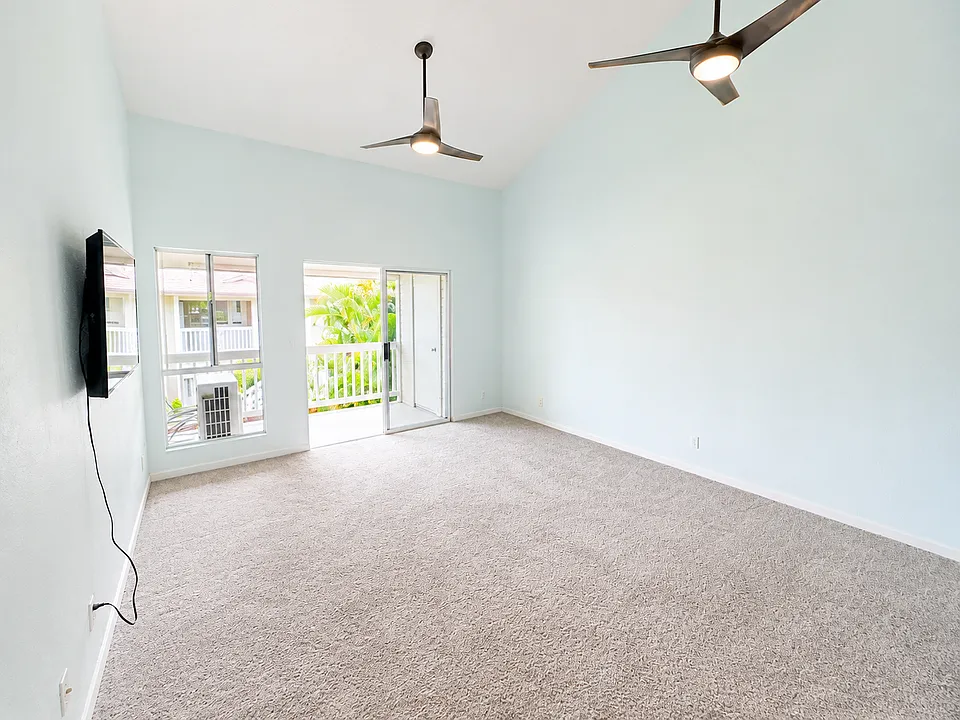 75-6081 Alii Dr #E201