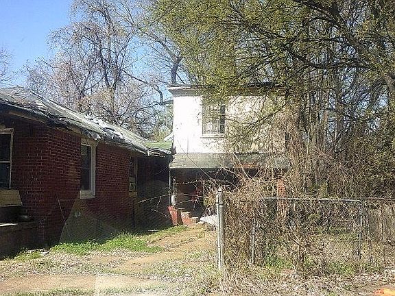 2nd image of 126 Lucy Ave