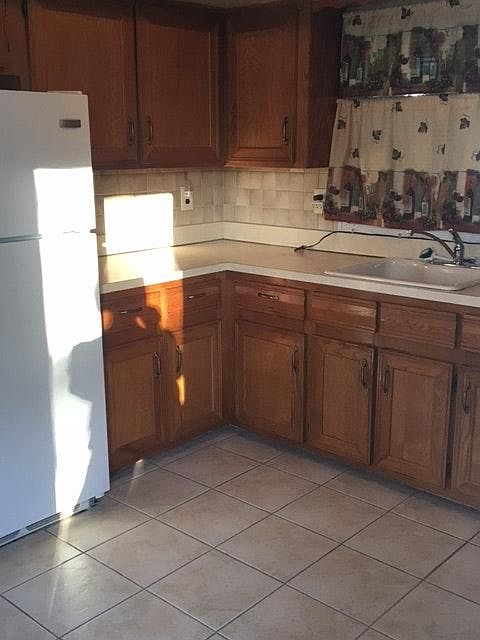 1st image of 170 Ramona Ave #2
