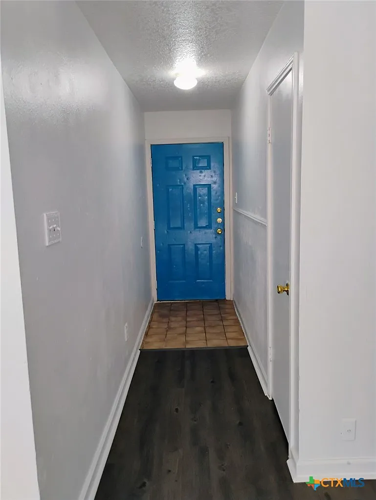 3 bed, 2.0 bath, 1248 sqft, $1,600 — Photo 3
