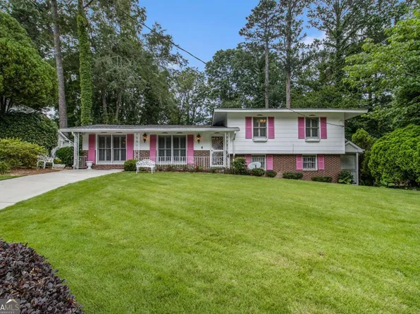 2983 Peek Rd NW, Atlanta, GA 30318