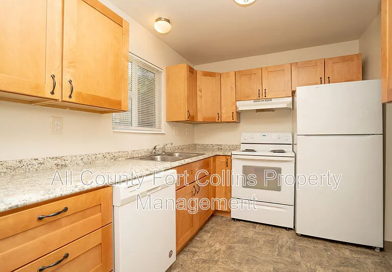 1716 Erin Ct #2 — Photo 7
