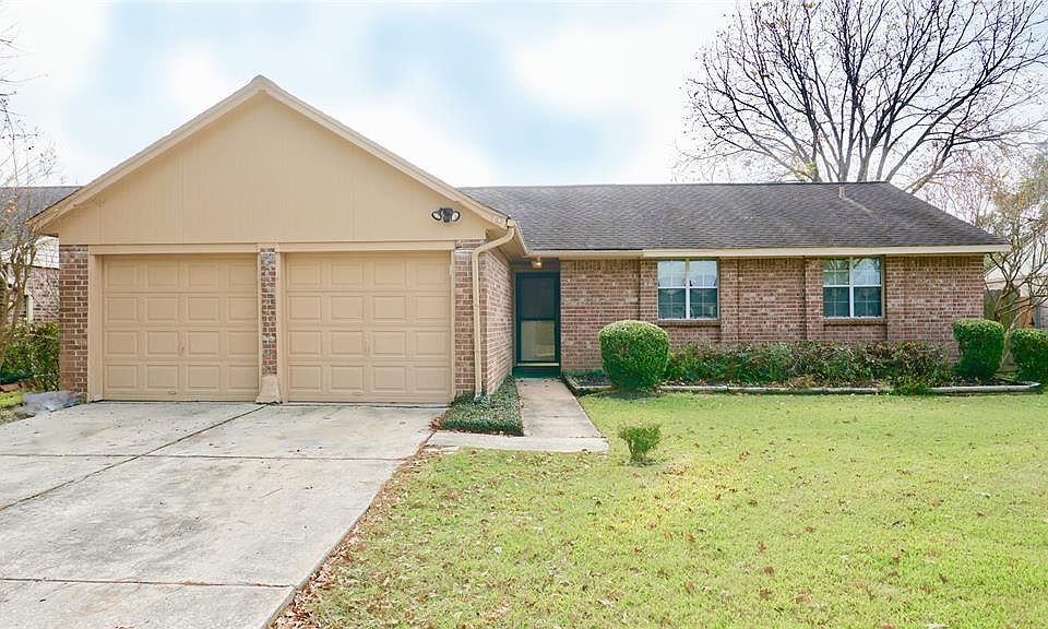 1st image of 2715 Broad Haven Dr