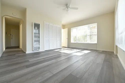 Floor plan 06