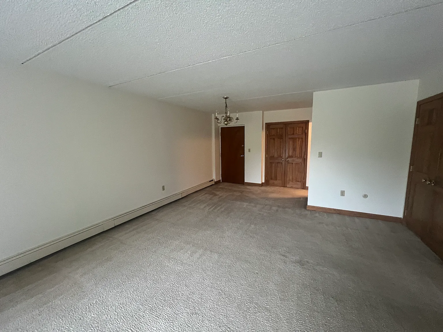 2 bed, 1300 sqft, $2,750 — Photo 3