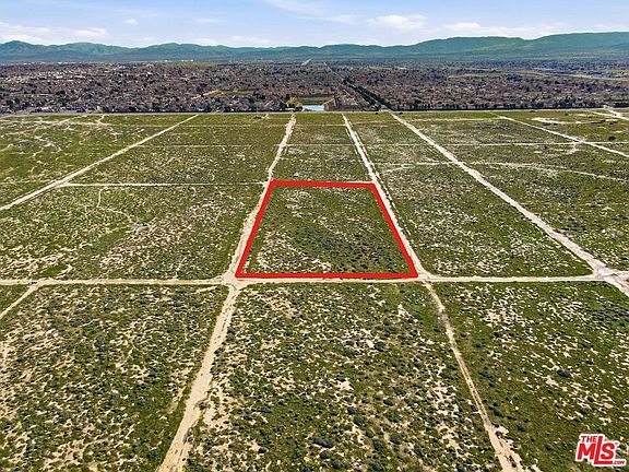 2nd image of 0 W Avenue G #6