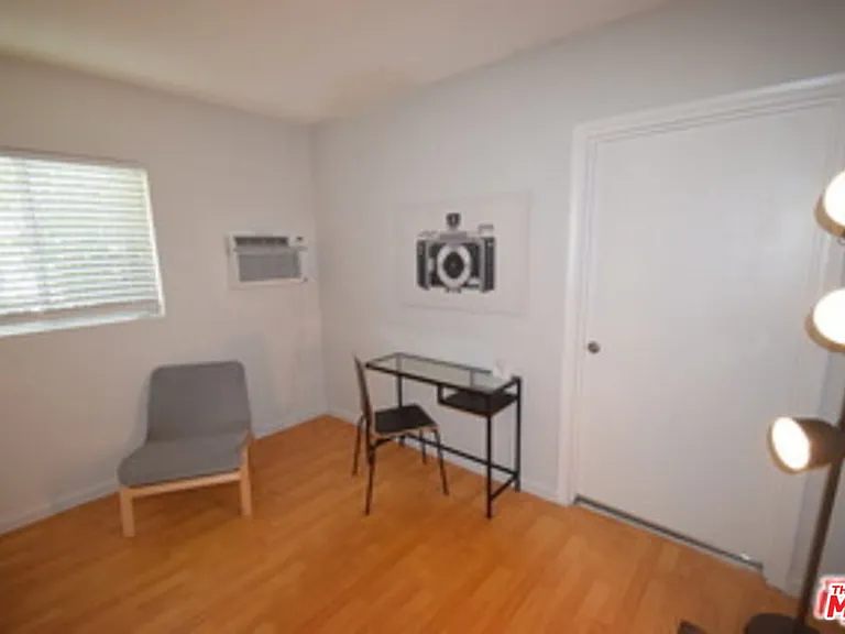 1940 Carmen Ave #PENTHOUSE — Photo 13