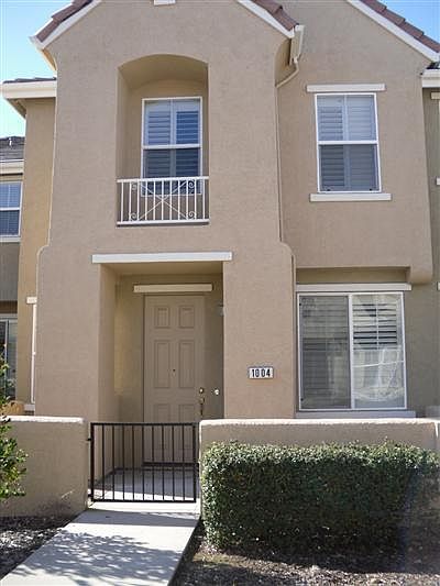1st image of 1004 Esplanade Cir #1004