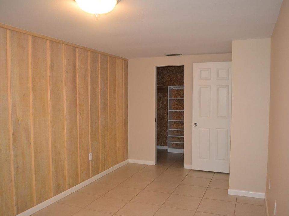 1st image of 140 Grant Dr
