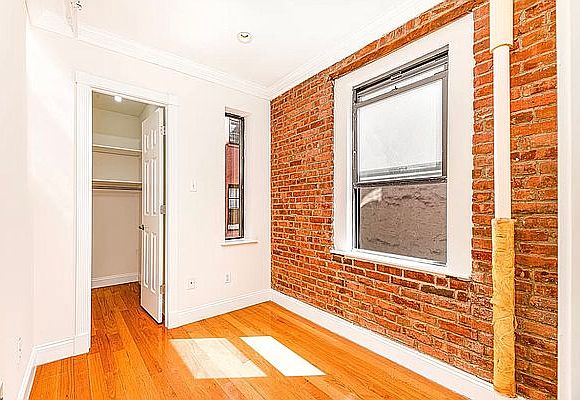 1st image of 610 E 9th St #20S
