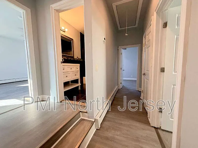 227 Washington Ave — Photo 21