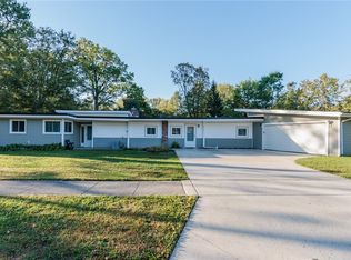 6127 McKenzie Rd, North Olmsted, OH 44070