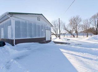 W5725 Birch Creek Rd, Menominee, MI 49858