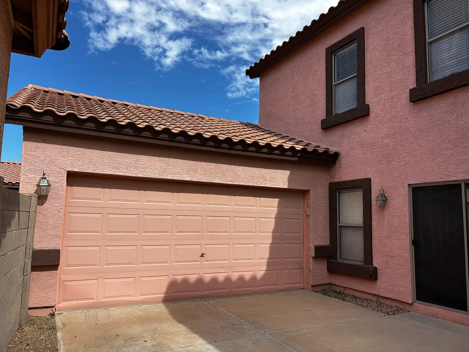 3 bed, 2.5 bath, 1961 sqft, $2,150 — Photo 4