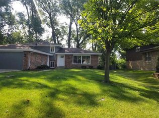 10143 S Eleanor Ave, Palos Hills, IL