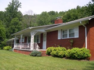 44 Buchanan St, Spruce Pine, NC 28777