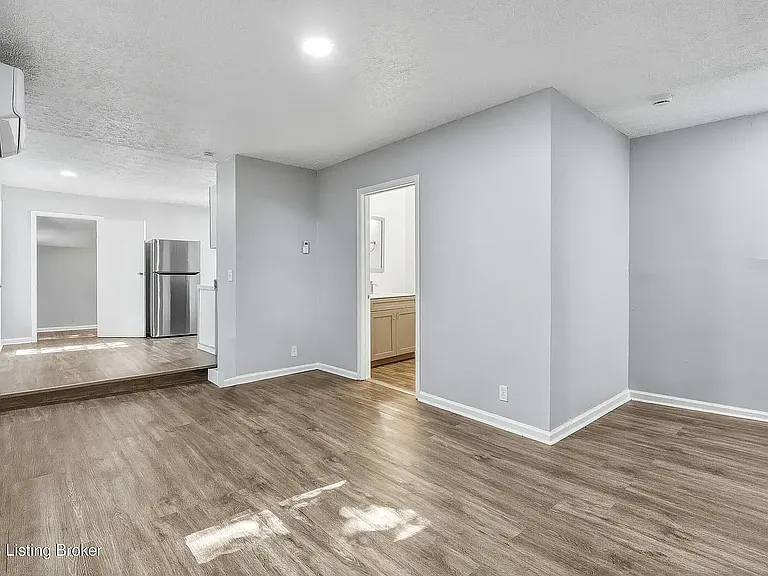1814 Standard Ave — Photo 6