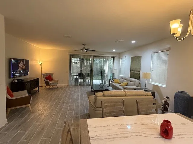 9333 W Oregon Ave — Photo 11