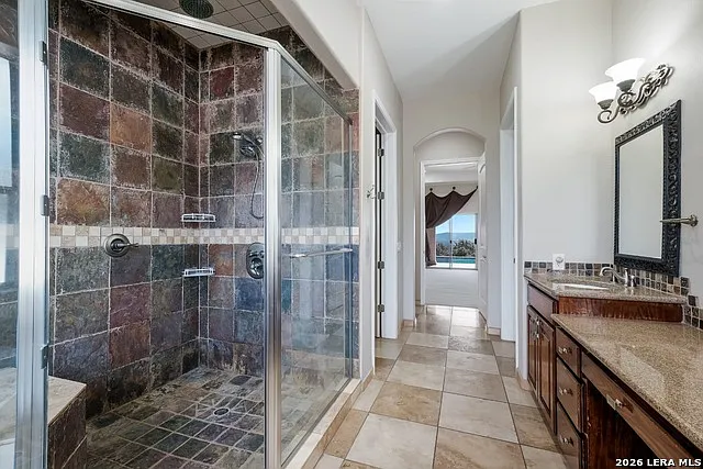 6710 Manor Hl — Photo 18