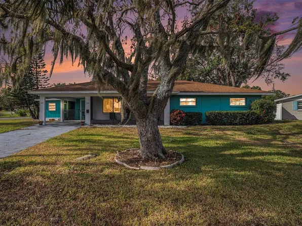 301 Carlyle Blvd, Ruskin, FL 33570